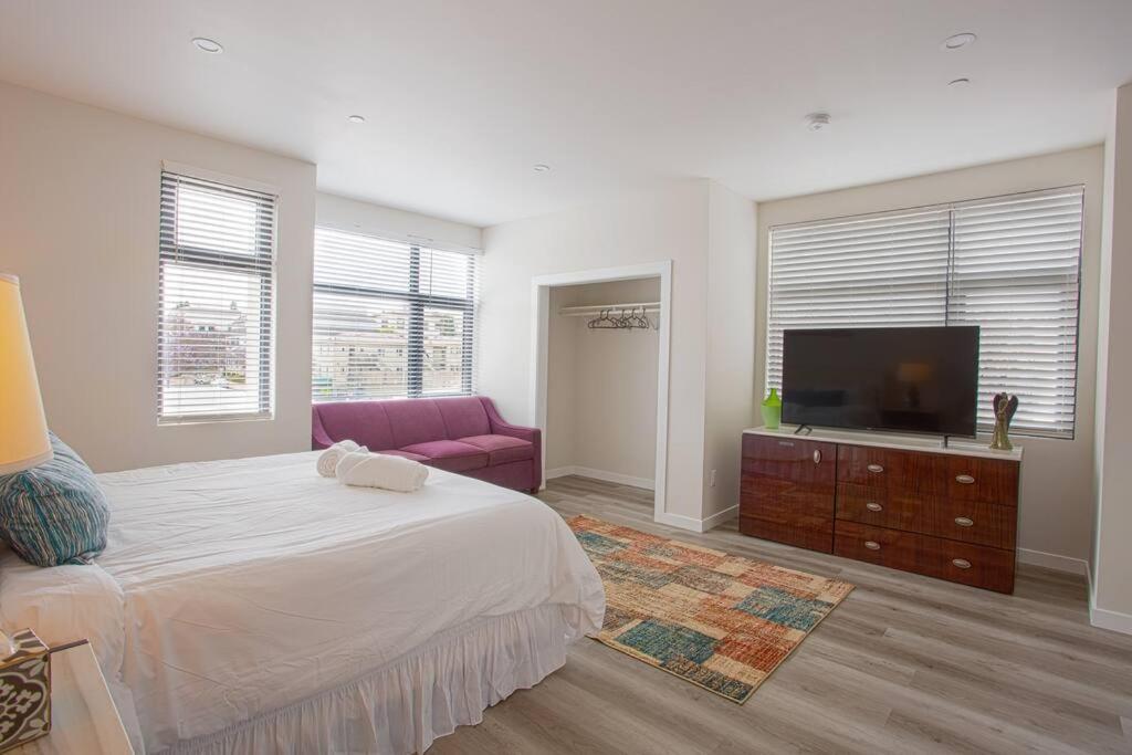 Comfy Studio With Cali King Size Mattress San Diego Kültér fotó